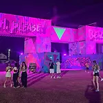 Please Vip * Costineşti