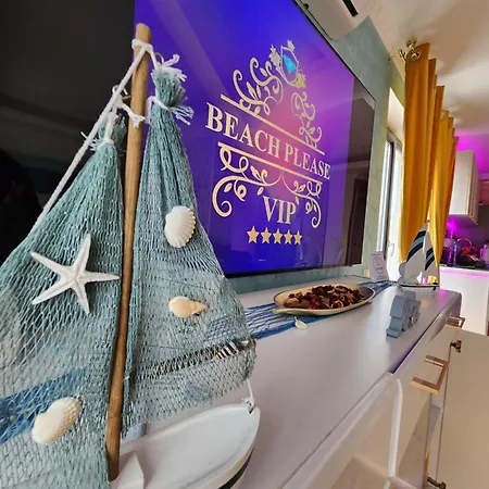 Apartment Please Vip Costinesti